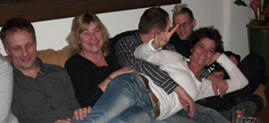 Hans-Peter, Heike, Duese, Mischou und oben drauf Steffi